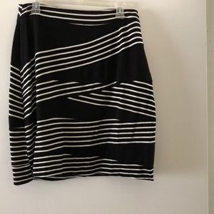 Chico’s So Slimming Skirt